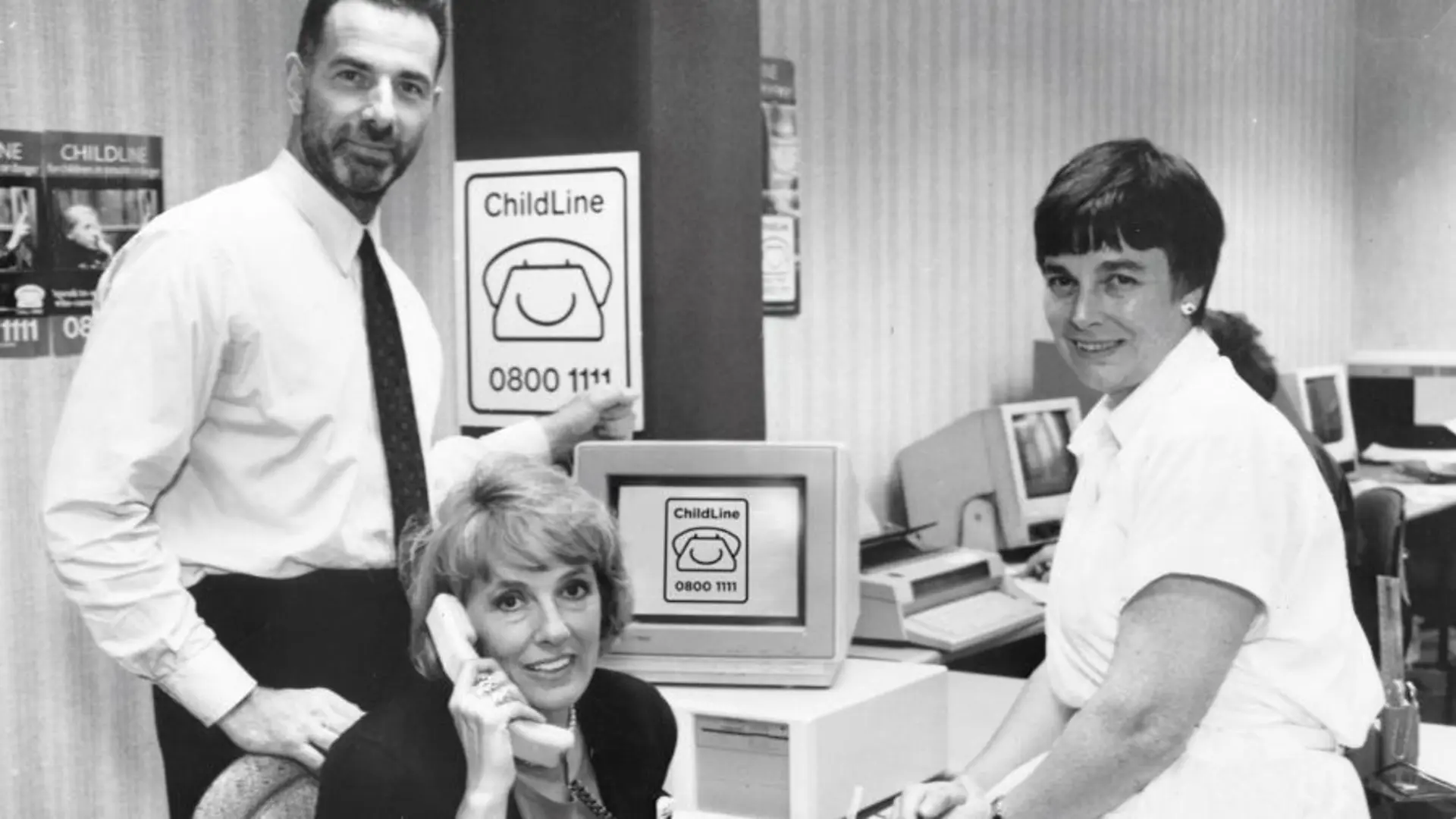 Esther Childline Bw 900X506
